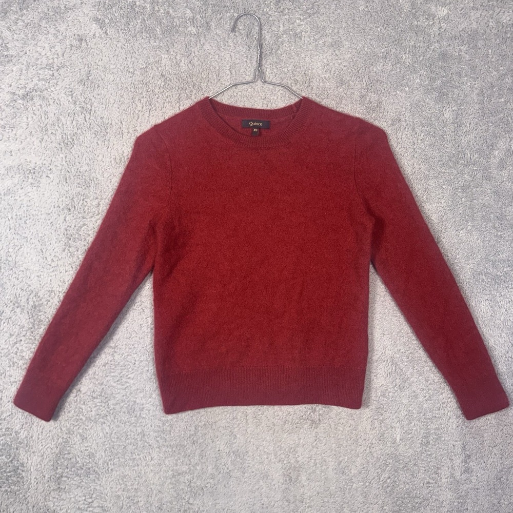 Quince Mongolian Cashmere Womens XS Fisherman Crewneck Fitted Jumper Crimson 2nd